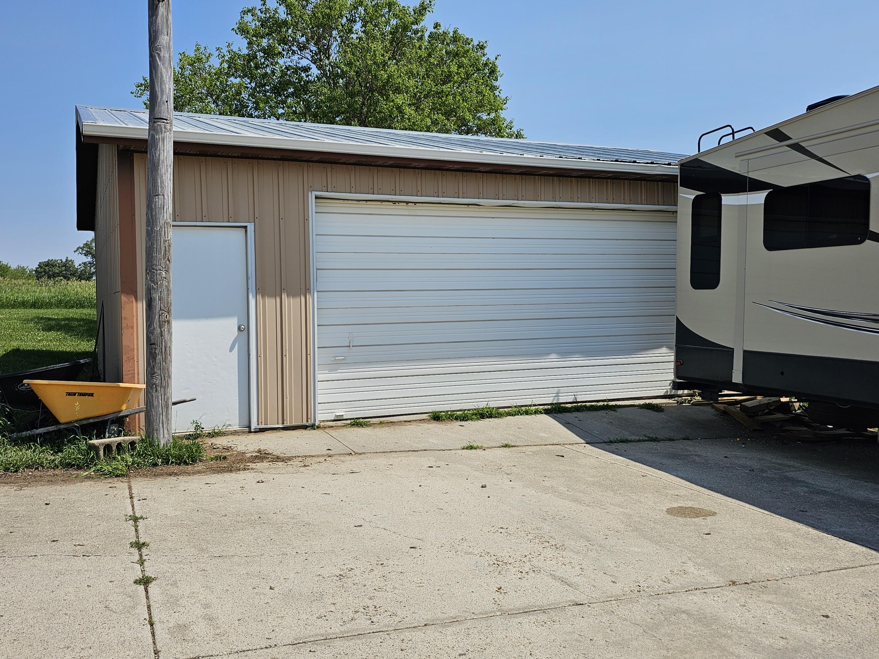 Oakland, Iowa 51560, United States, 4 Bedrooms Bedrooms, ,2 BathroomsBathrooms,Residential,Active,159783