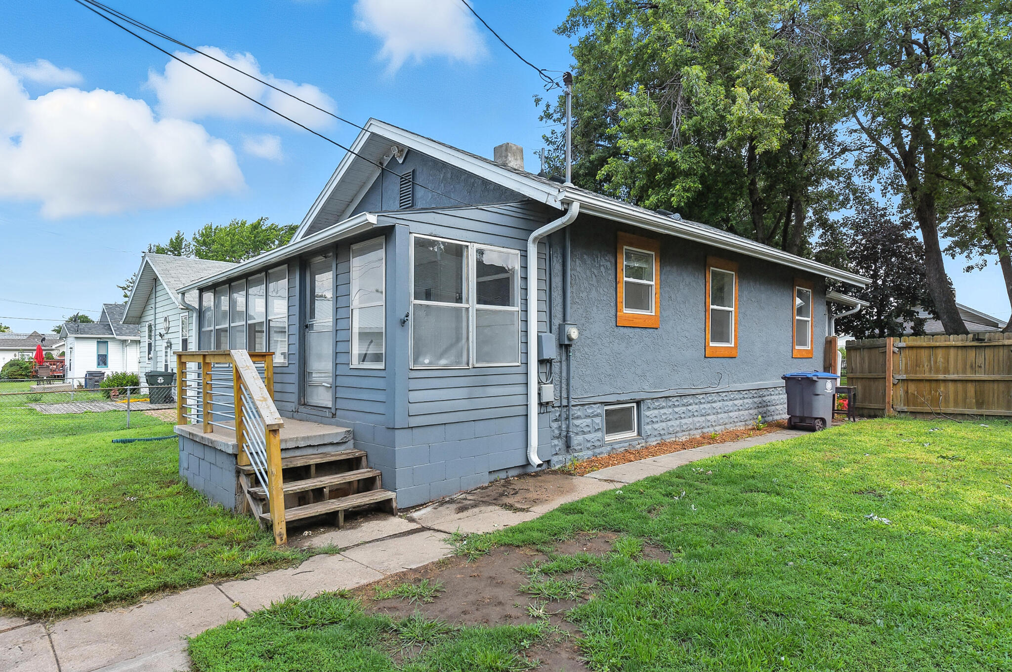 Council Bluffs, Iowa 51501, United States, 2 Bedrooms Bedrooms, ,1 BathroomBathrooms,Residential,Active,173651