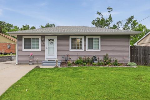 Photo of 23 ARNOLD Avenue, COUNCIL BLUFFS, IA 51503 (MLS # 26-971)