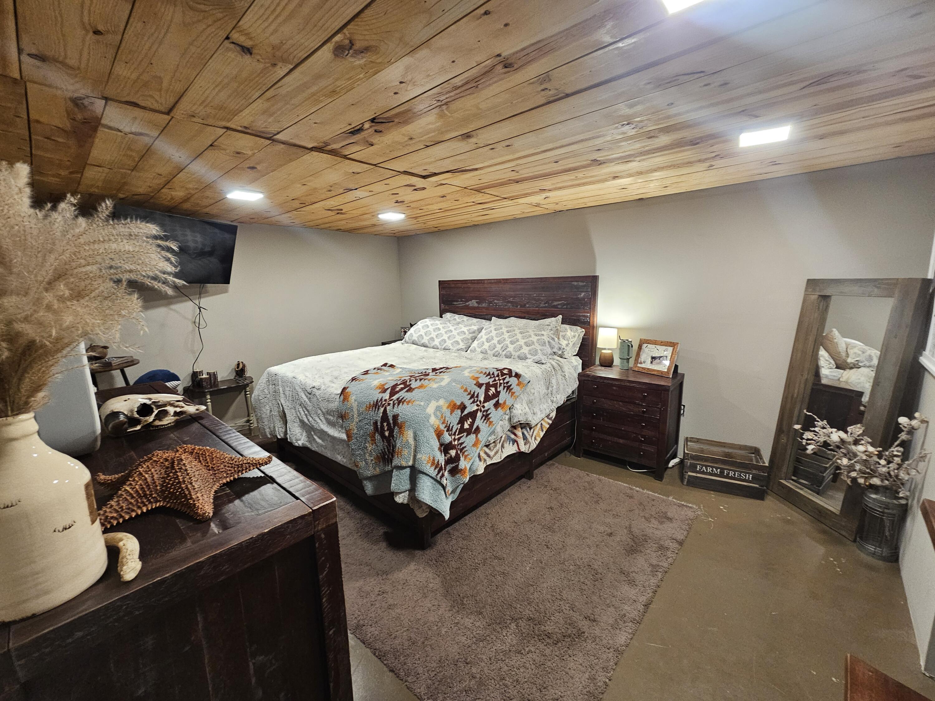 Oakland, Iowa 51560, United States, 3 Bedrooms Bedrooms, ,2 BathroomsBathrooms,Residential,Contingent,9425