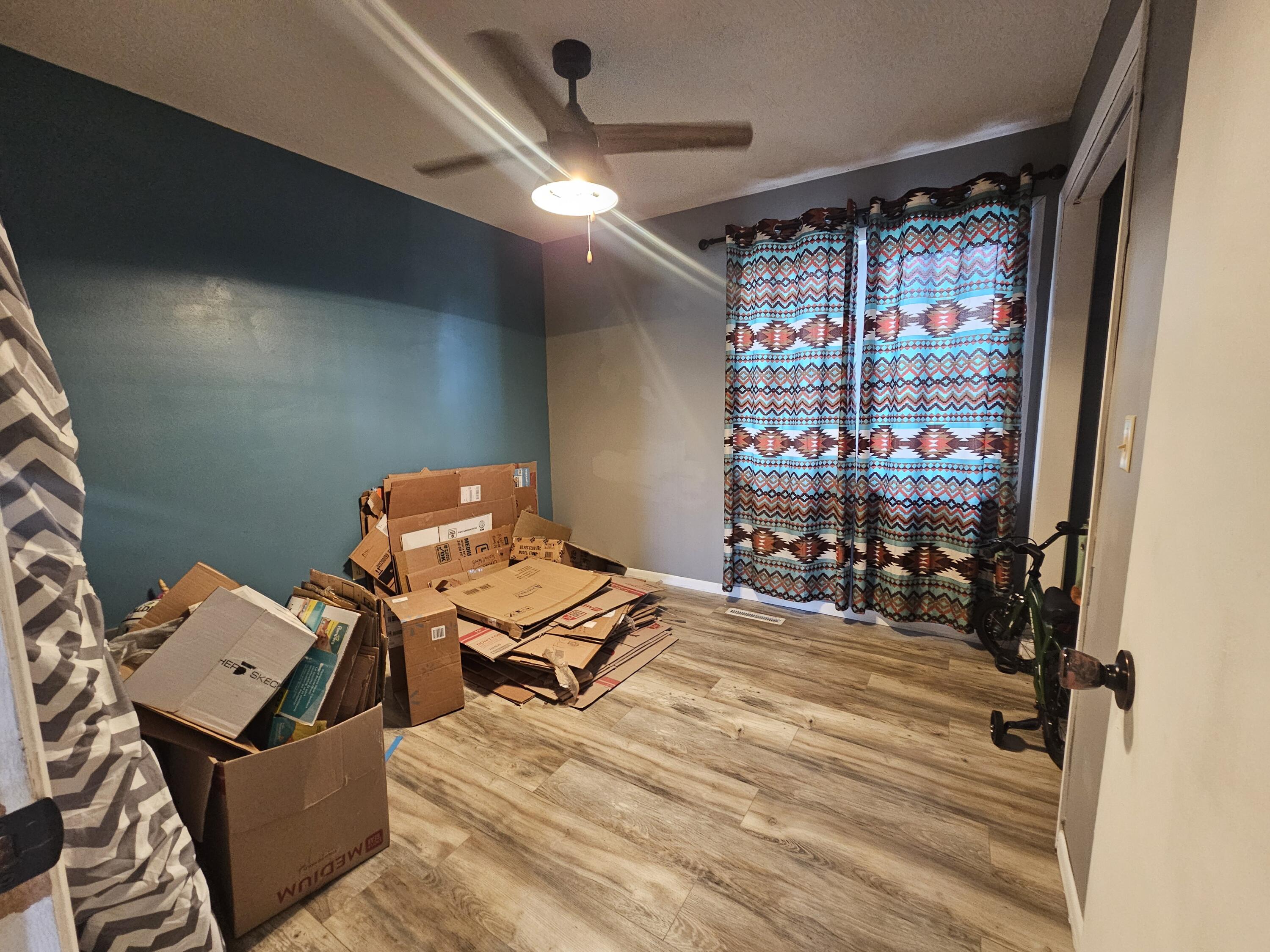 Oakland, Iowa 51560, United States, 3 Bedrooms Bedrooms, ,2 BathroomsBathrooms,Residential,Contingent,9425