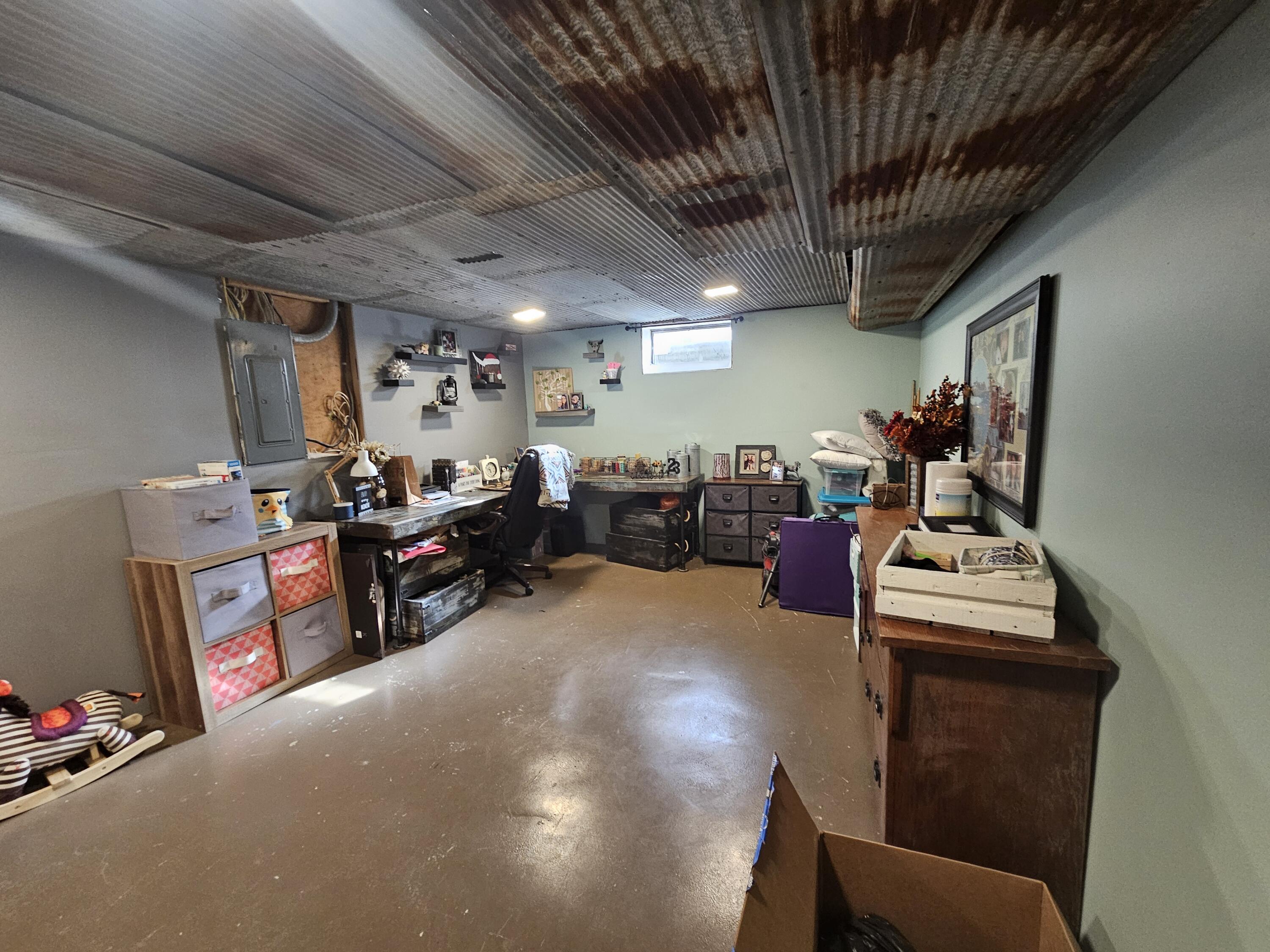 Oakland, Iowa 51560, United States, 3 Bedrooms Bedrooms, ,2 BathroomsBathrooms,Residential,Contingent,9425