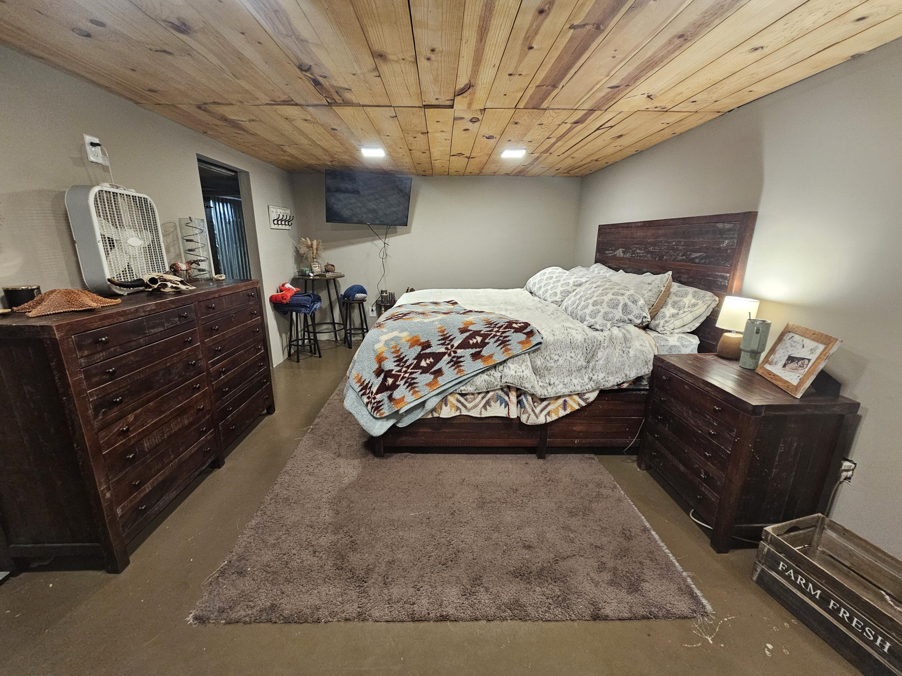 Oakland, Iowa 51560, United States, 3 Bedrooms Bedrooms, ,2 BathroomsBathrooms,Residential,Contingent,9425