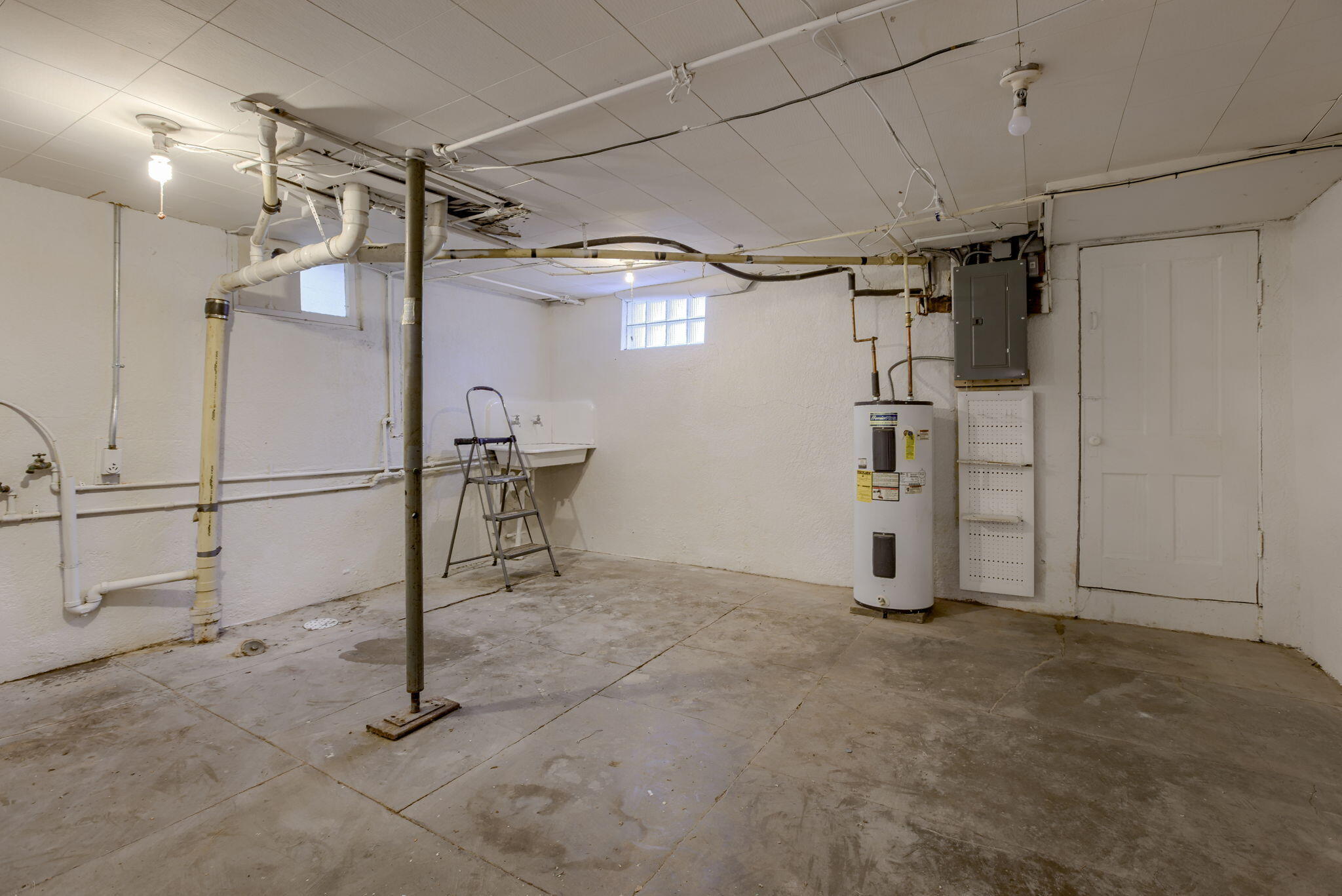 Clarinda, Iowa 51632, United States, 4 Bedrooms Bedrooms, ,2 BathroomsBathrooms,Residential,Active,115244