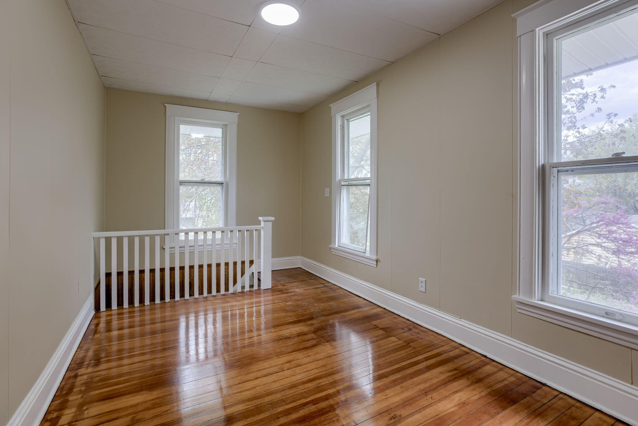 Clarinda, Iowa 51632, United States, 4 Bedrooms Bedrooms, ,2 BathroomsBathrooms,Residential,Active,115244