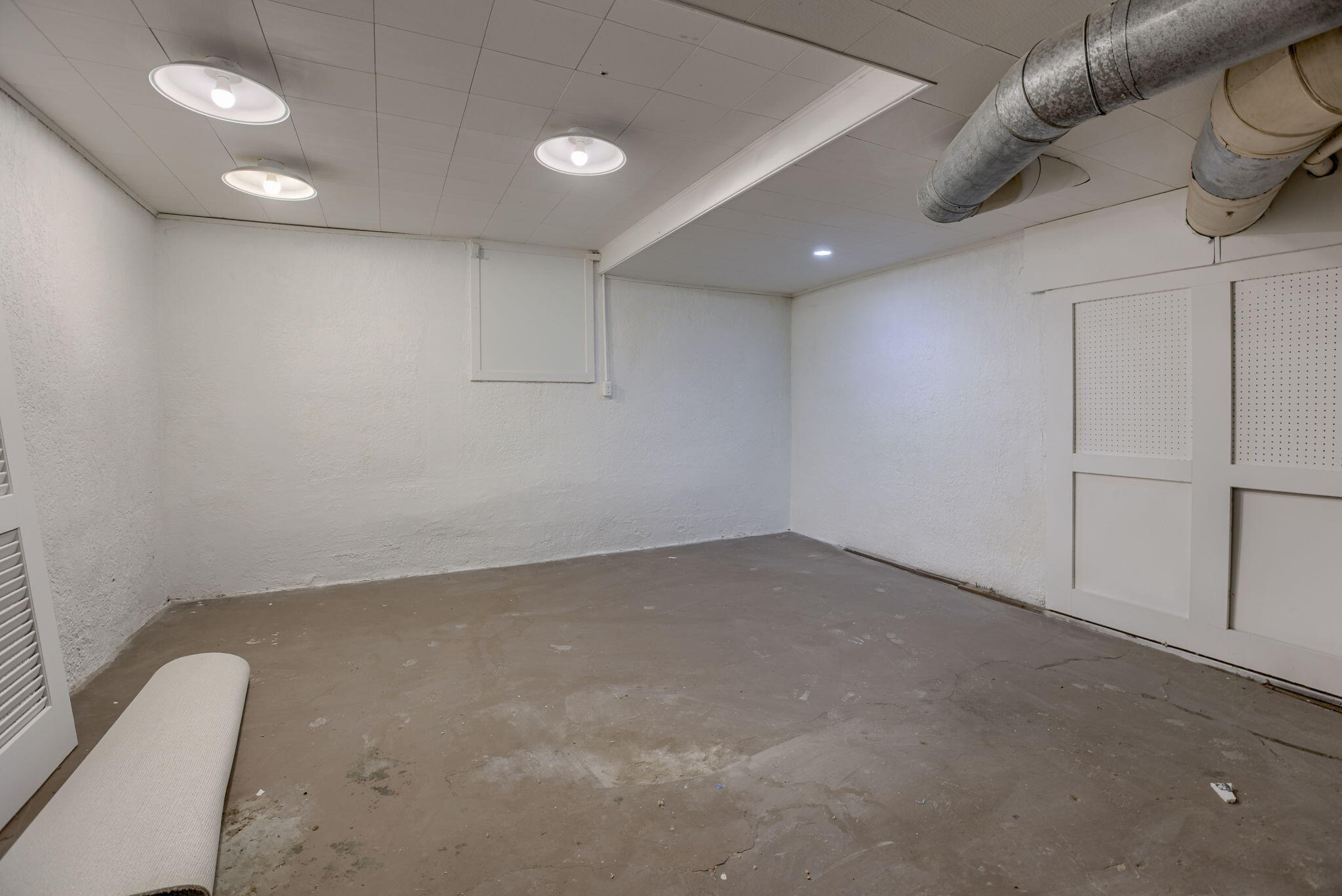 Clarinda, Iowa 51632, United States, 4 Bedrooms Bedrooms, ,2 BathroomsBathrooms,Residential,Active,115244