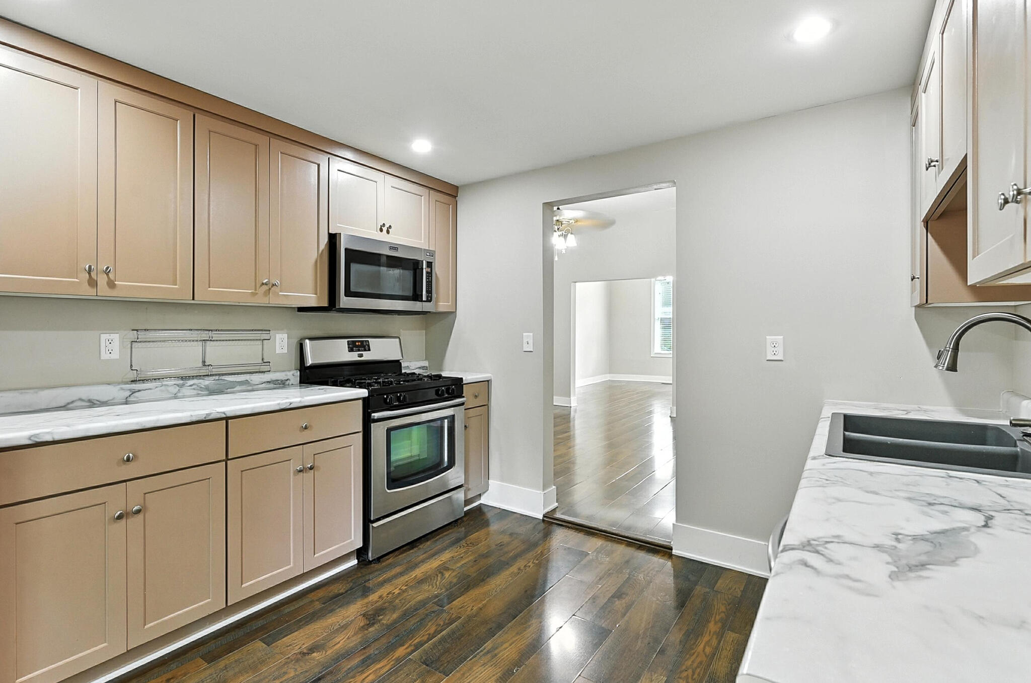 Council Bluffs, Iowa 51503, United States, 2 Bedrooms Bedrooms, ,1 BathroomBathrooms,Residential,Active,183881