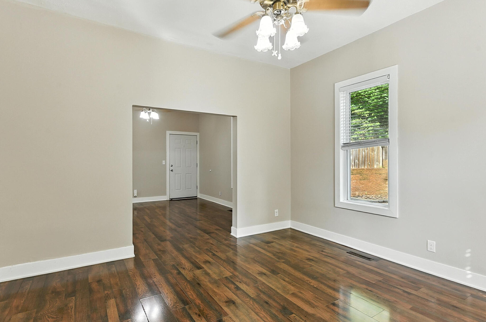 Council Bluffs, Iowa 51503, United States, 2 Bedrooms Bedrooms, ,1 BathroomBathrooms,Residential,Active,183881