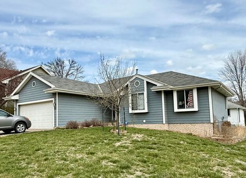 Photo of 123 WOODBURY Circle, COUNCIL BLUFFS, IA 51503 (MLS # 26-608)
