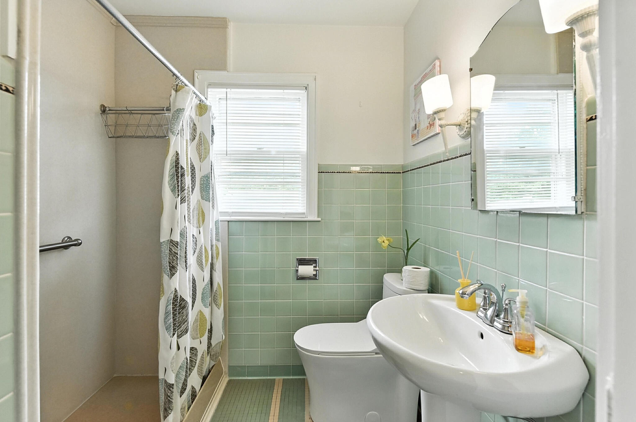 Atlantic, Iowa 50022, United States, 3 Bedrooms Bedrooms, ,2 BathroomsBathrooms,Residential,Active,180181