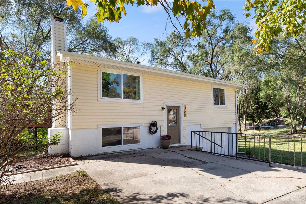 Bellevue, Nebraska 68123, United States, 3 Bedrooms Bedrooms, ,1 BathroomBathrooms,Residential,Pending,66468