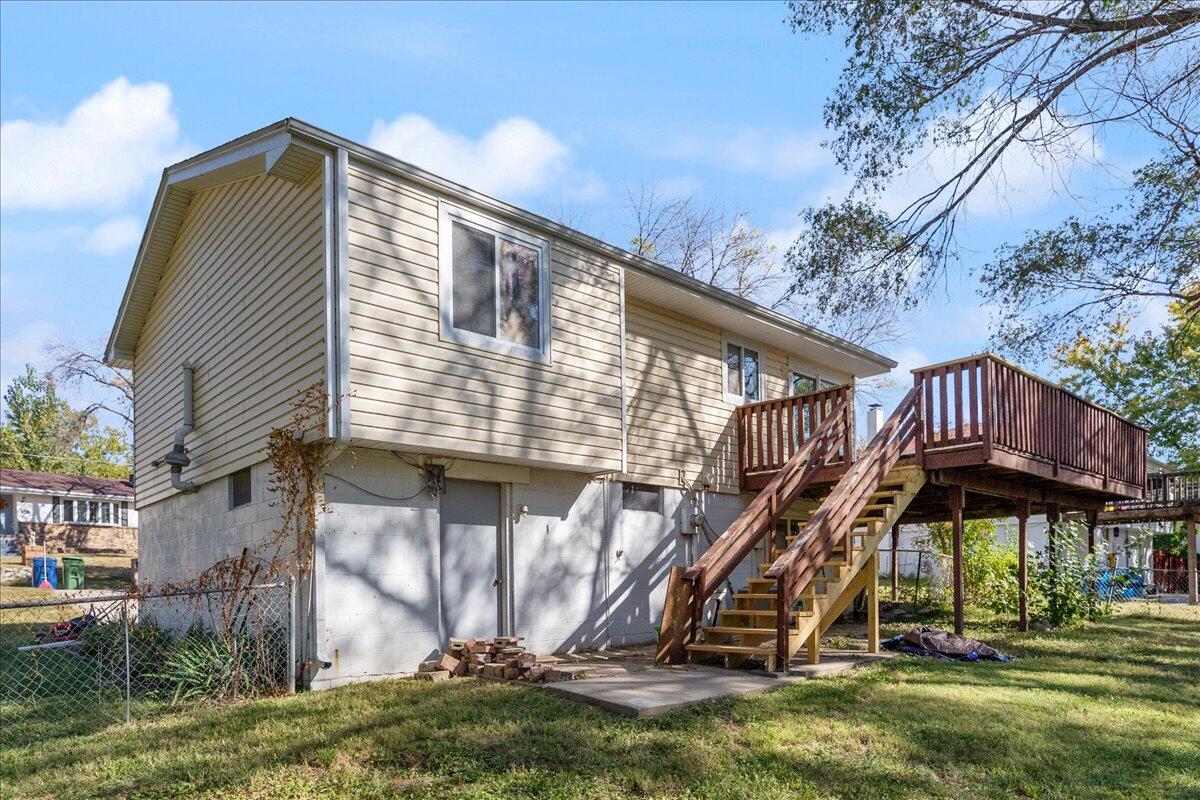 Bellevue, Nebraska 68123, United States, 3 Bedrooms Bedrooms, ,1 BathroomBathrooms,Residential,Pending,66468