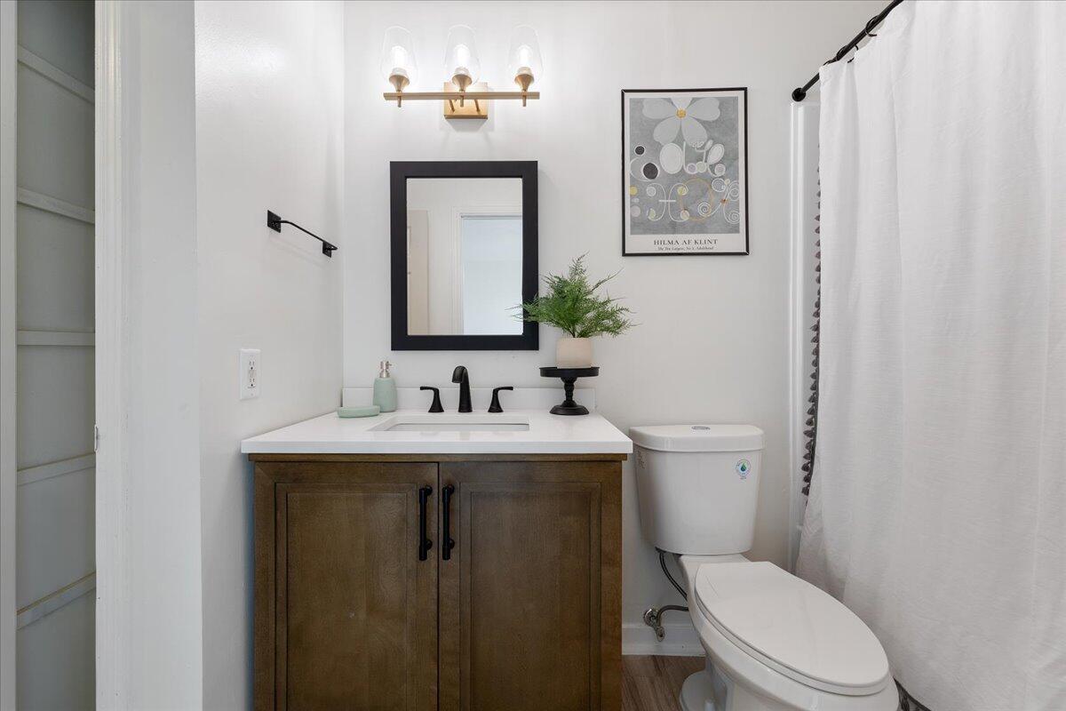 Bellevue, Nebraska 68123, United States, 3 Bedrooms Bedrooms, ,1 BathroomBathrooms,Residential,Pending,66468