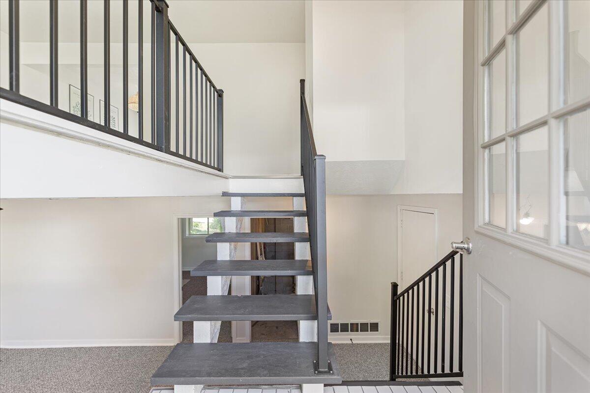 Bellevue, Nebraska 68123, United States, 3 Bedrooms Bedrooms, ,1 BathroomBathrooms,Residential,Pending,66468