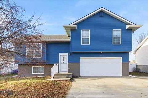 Photo of 5730 MERLIN Lane, COUNCIL BLUFFS, IA 51501 (MLS # 26-11)