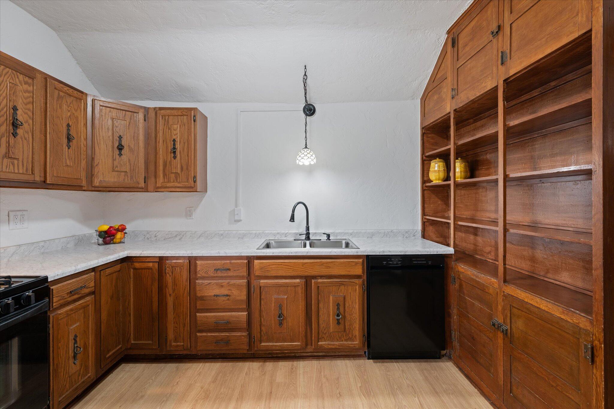 Onawa, Iowa 51040, United States, 4 Bedrooms Bedrooms, ,1 BathroomBathrooms,Residential,Active,214995