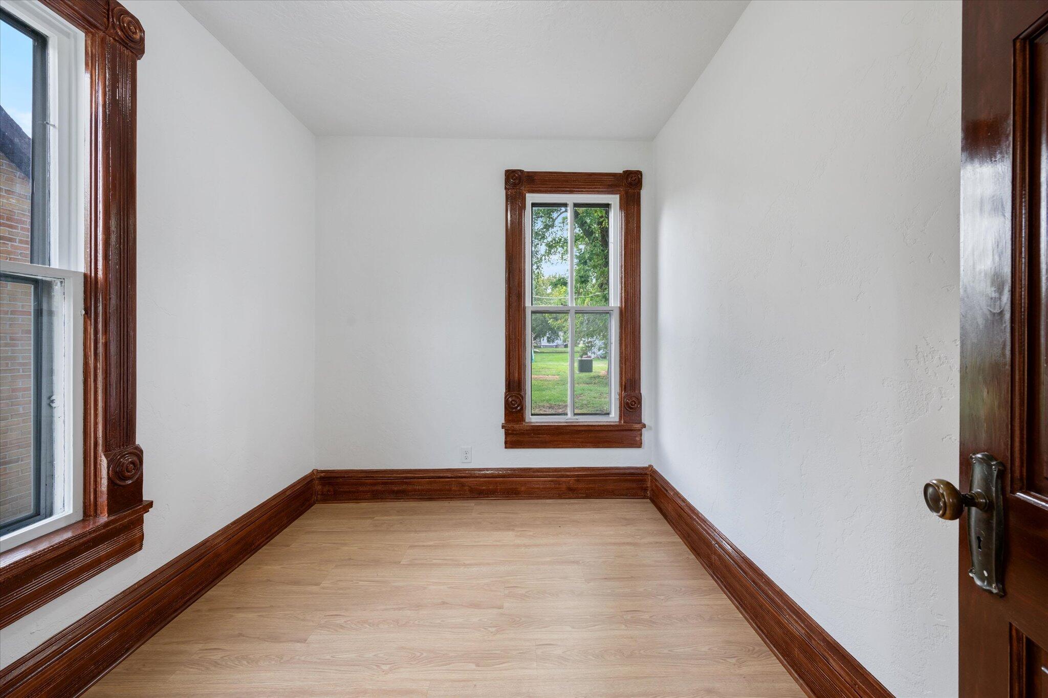 Onawa, Iowa 51040, United States, 4 Bedrooms Bedrooms, ,1 BathroomBathrooms,Residential,Active,214995