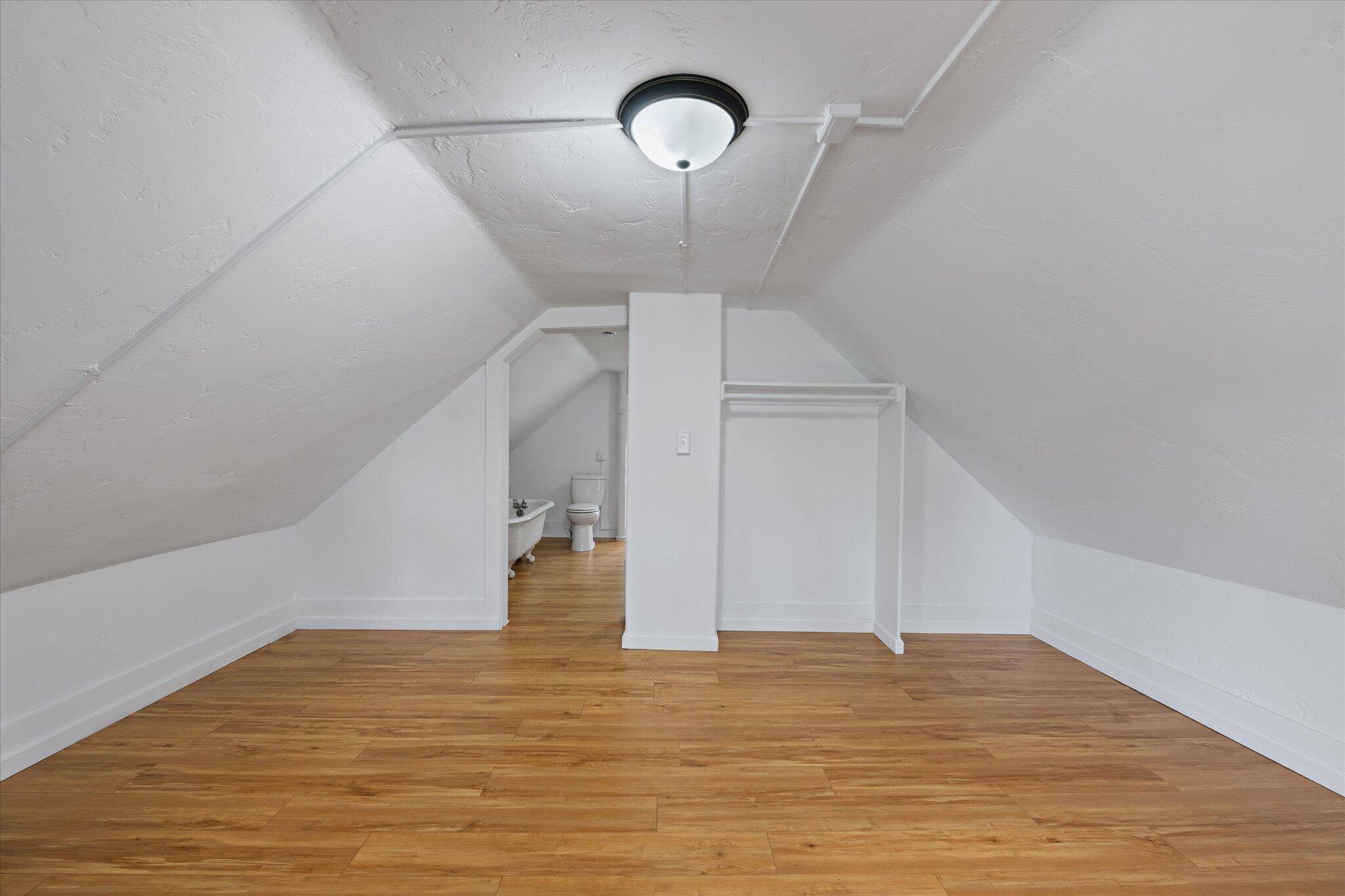 Onawa, Iowa 51040, United States, 4 Bedrooms Bedrooms, ,1 BathroomBathrooms,Residential,Active,214995