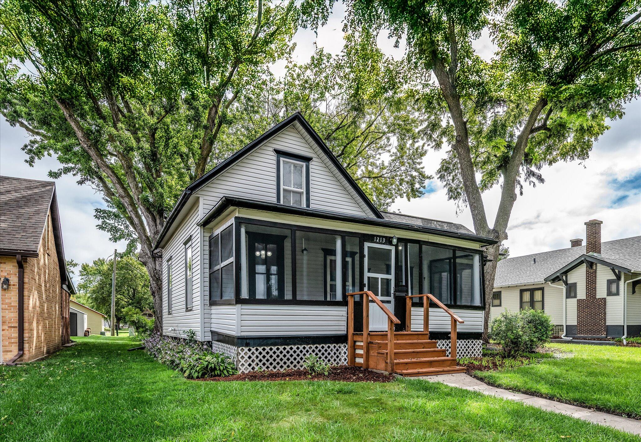 Onawa, Iowa 51040, United States, 4 Bedrooms Bedrooms, ,1 BathroomBathrooms,Residential,Active,214995