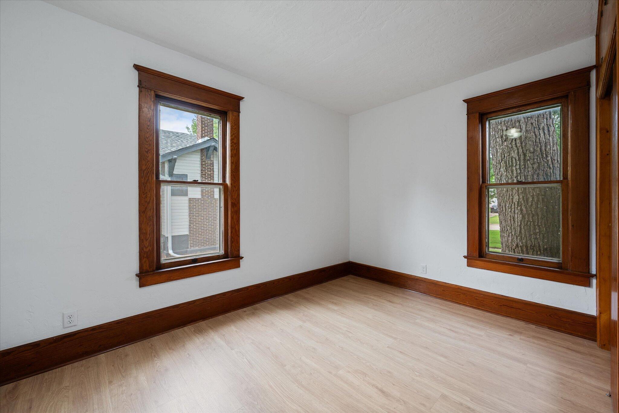 Onawa, Iowa 51040, United States, 4 Bedrooms Bedrooms, ,1 BathroomBathrooms,Residential,Active,214995