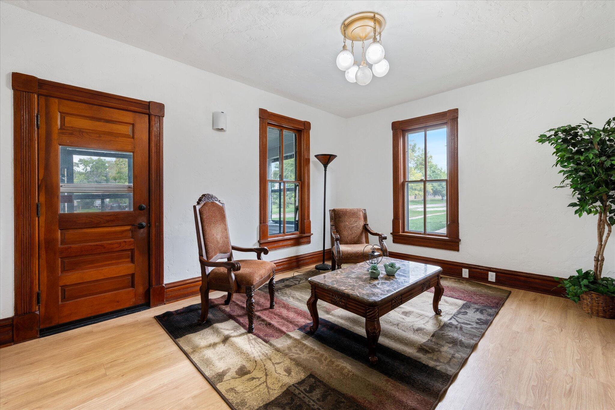 Onawa, Iowa 51040, United States, 4 Bedrooms Bedrooms, ,1 BathroomBathrooms,Residential,Active,214995