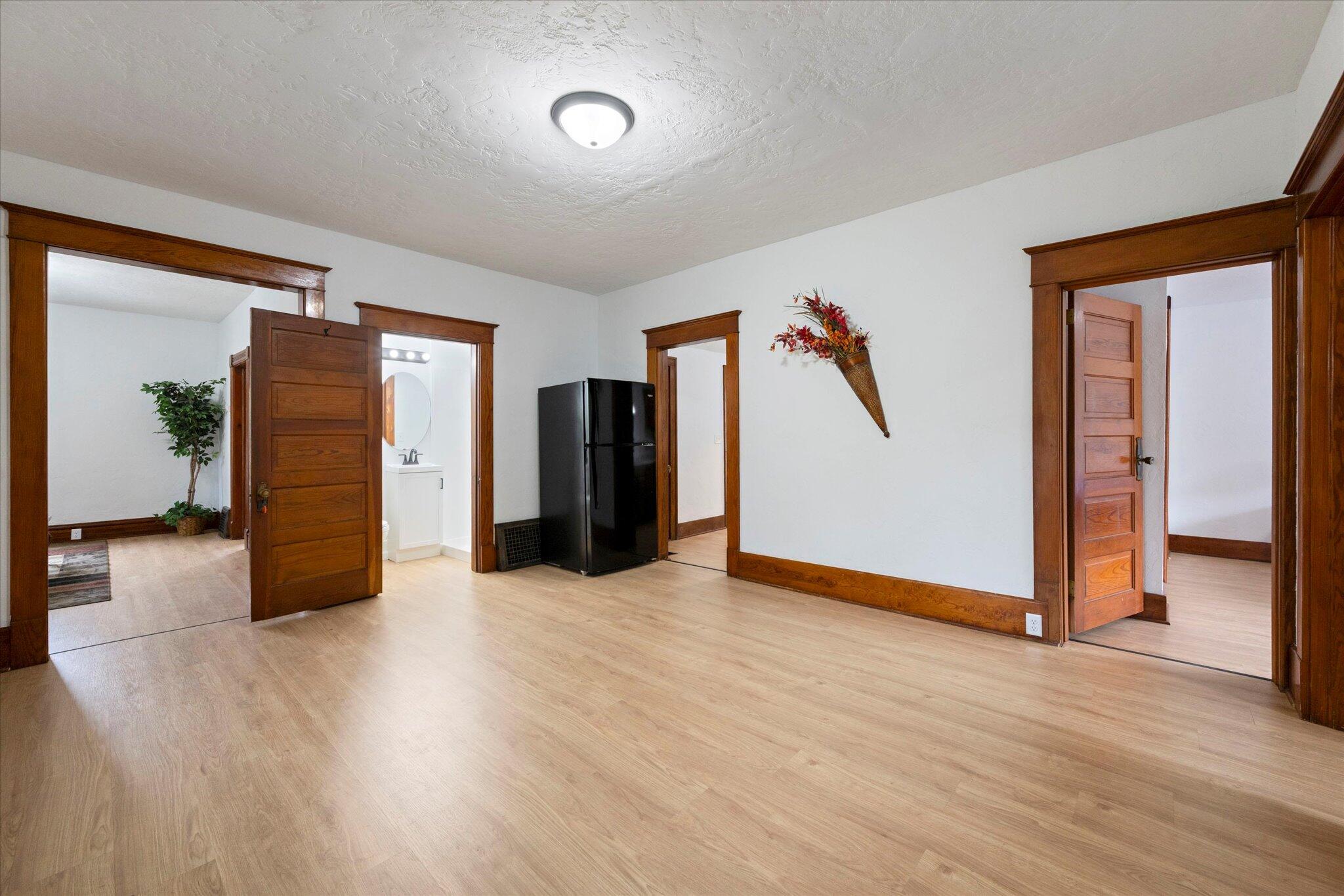 Onawa, Iowa 51040, United States, 4 Bedrooms Bedrooms, ,1 BathroomBathrooms,Residential,Active,214995