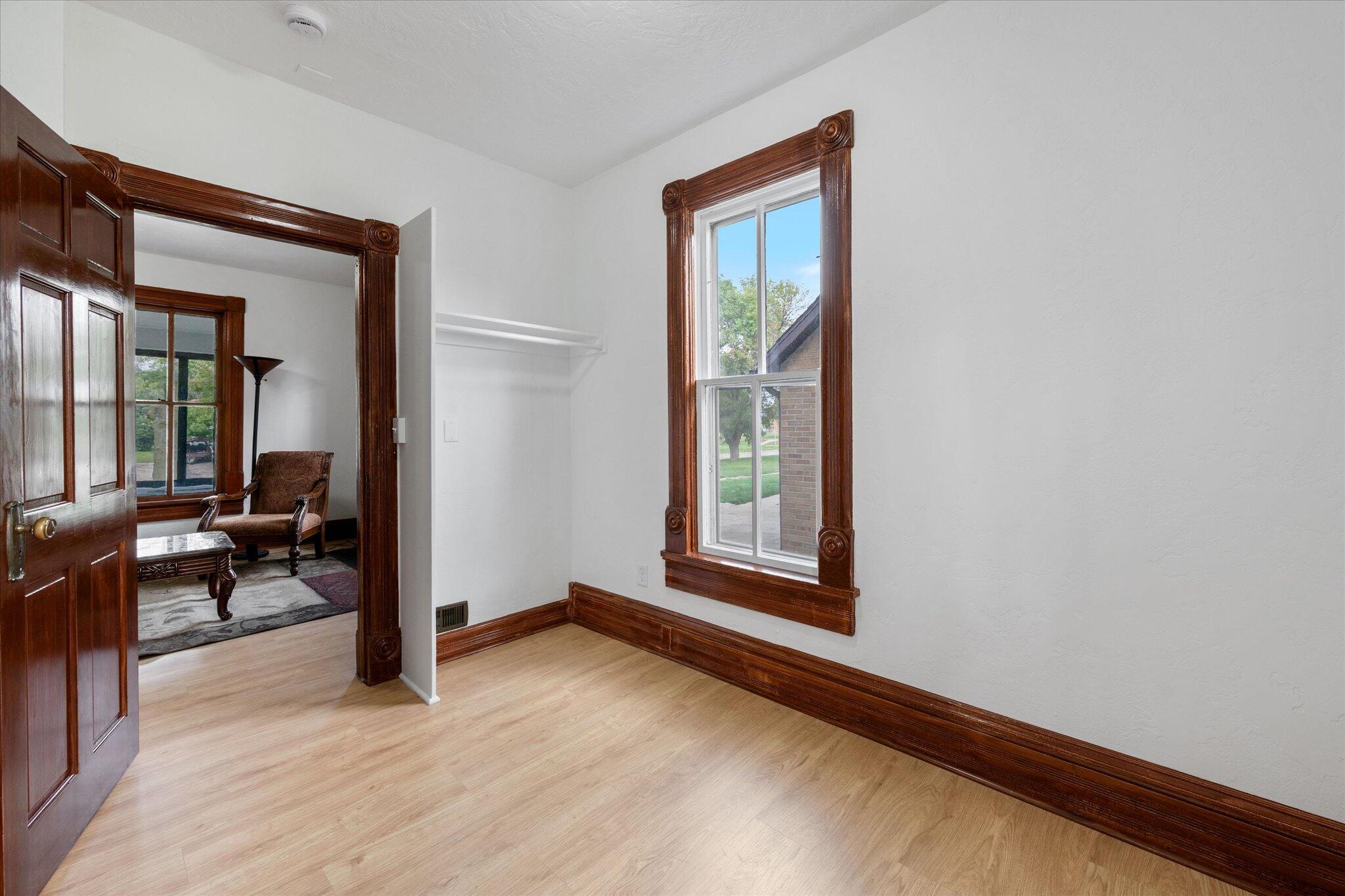 Onawa, Iowa 51040, United States, 4 Bedrooms Bedrooms, ,1 BathroomBathrooms,Residential,Active,214995