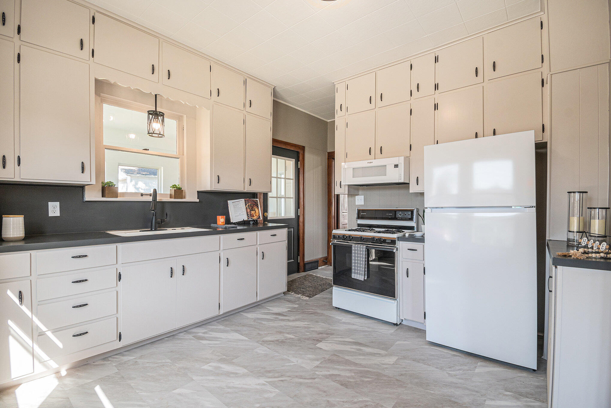 Neola, Iowa 51559, United States, 4 Bedrooms Bedrooms, ,2 BathroomsBathrooms,Residential,Active,176631