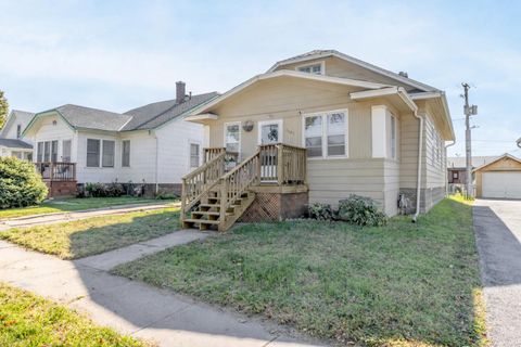 Photo of 2649 AVENUE B, COUNCIL BLUFFS, IA 51501 (MLS # 26-591)