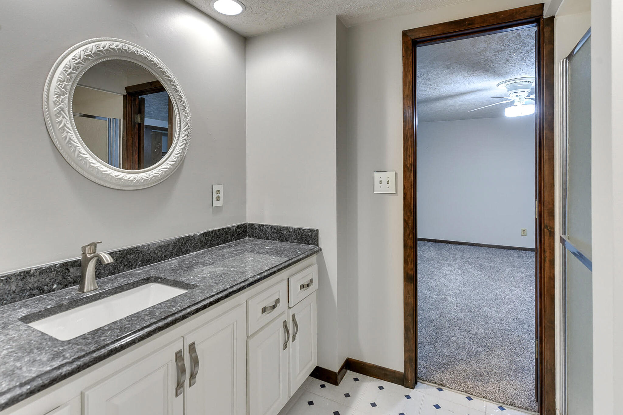 Council Bluffs, Iowa 51503, United States, 4 Bedrooms Bedrooms, ,3 BathroomsBathrooms,Residential,Active,115238