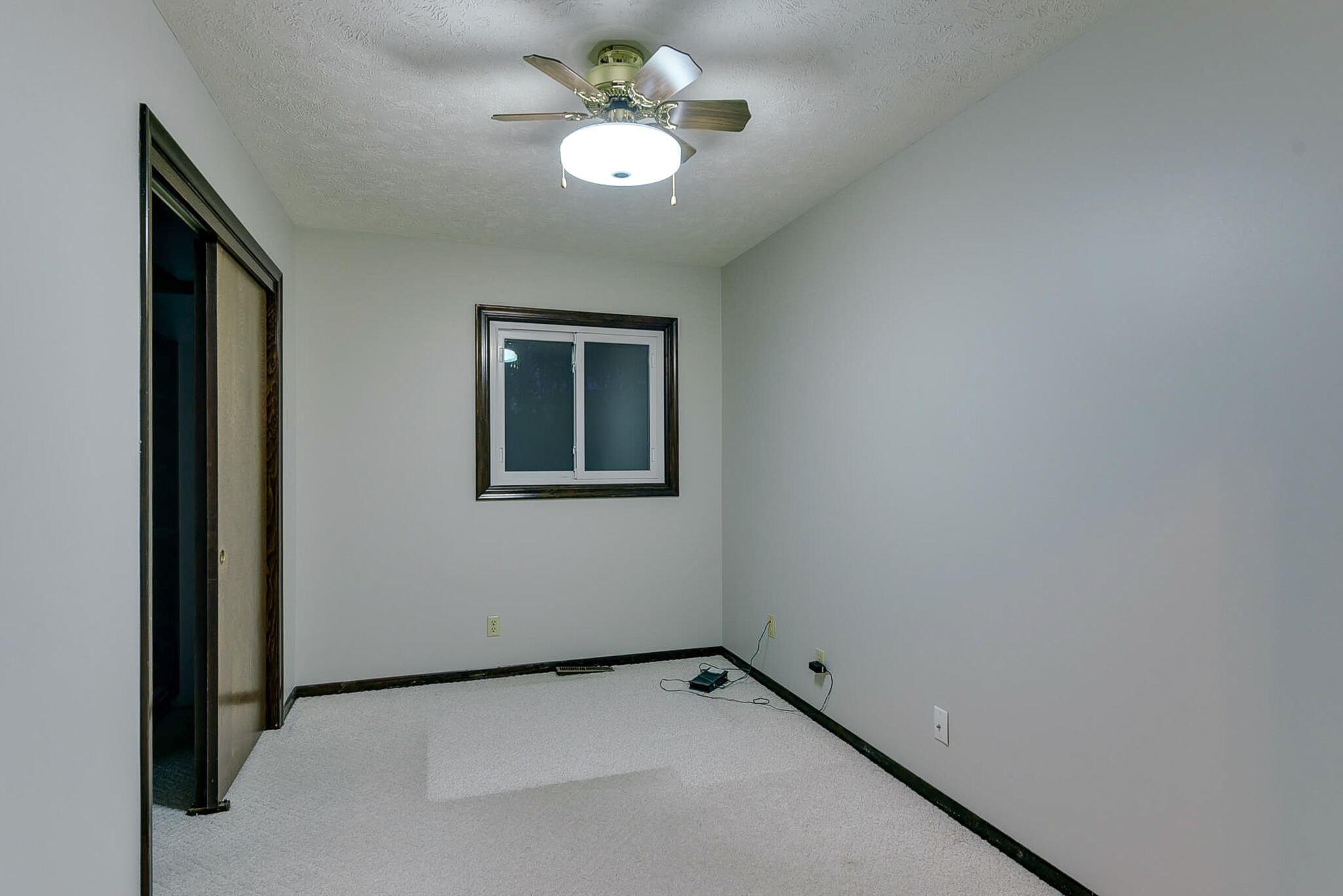 Council Bluffs, Iowa 51503, United States, 4 Bedrooms Bedrooms, ,3 BathroomsBathrooms,Residential,Active,115238