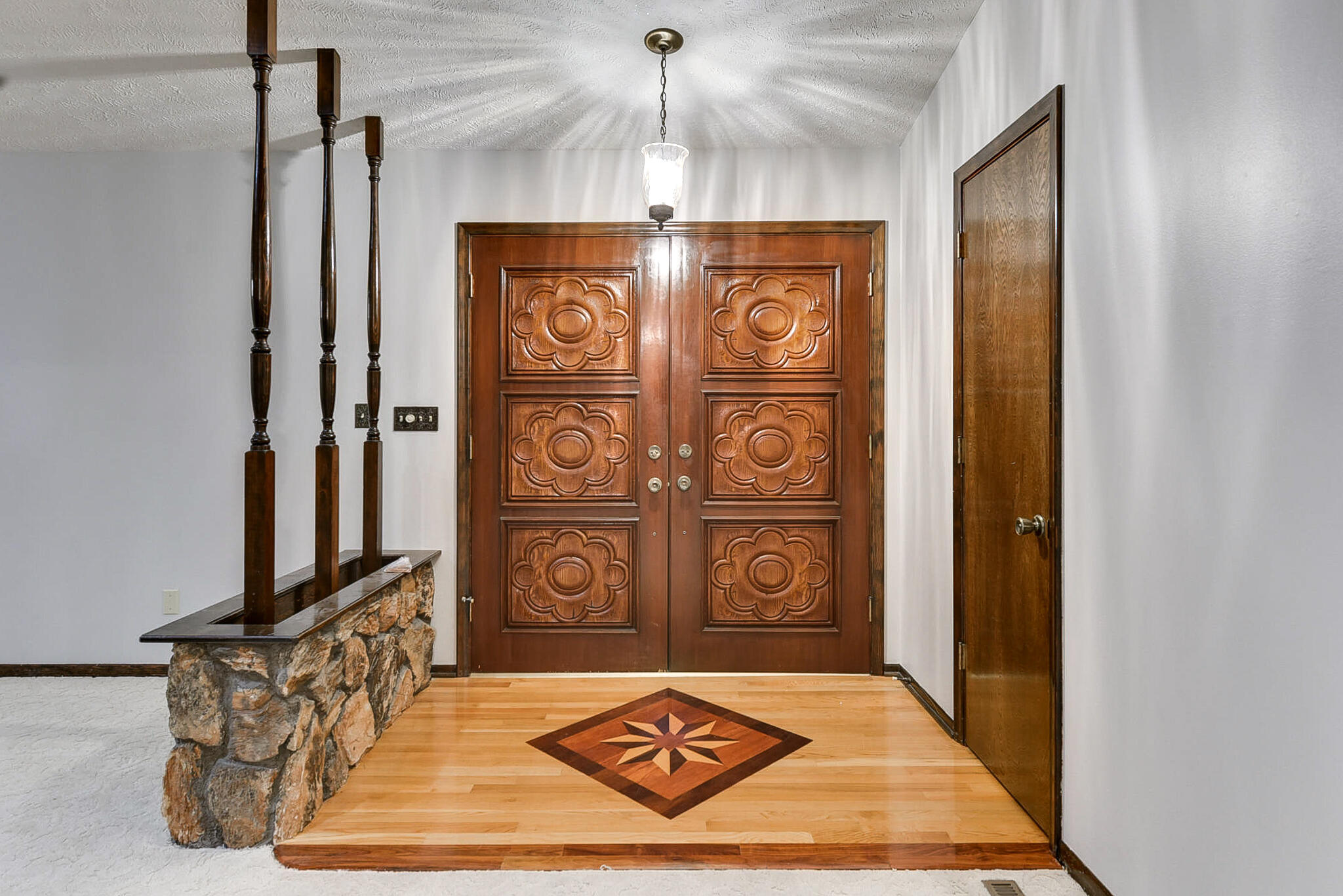 Council Bluffs, Iowa 51503, United States, 4 Bedrooms Bedrooms, ,3 BathroomsBathrooms,Residential,Active,115238