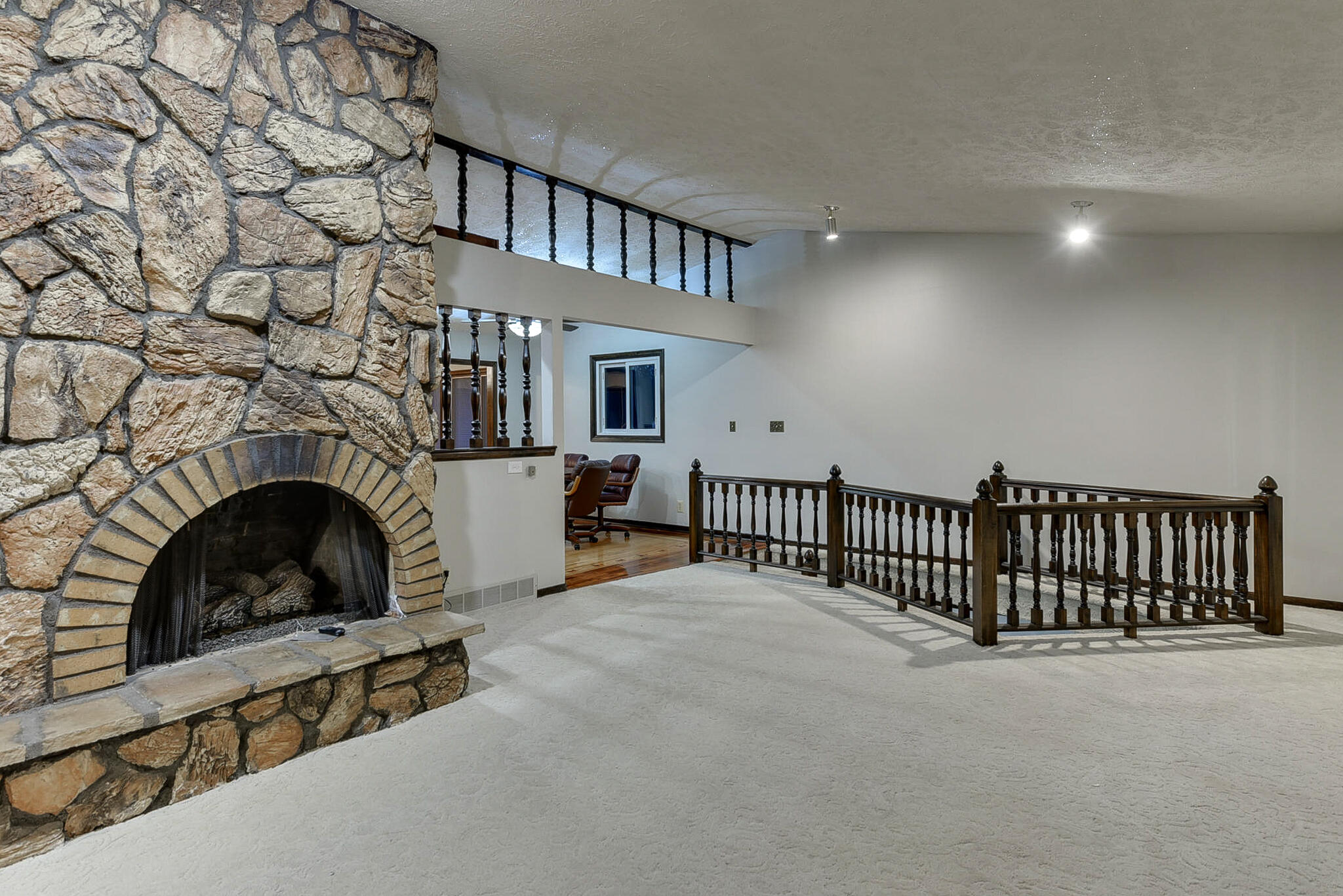 Council Bluffs, Iowa 51503, United States, 4 Bedrooms Bedrooms, ,3 BathroomsBathrooms,Residential,Active,115238