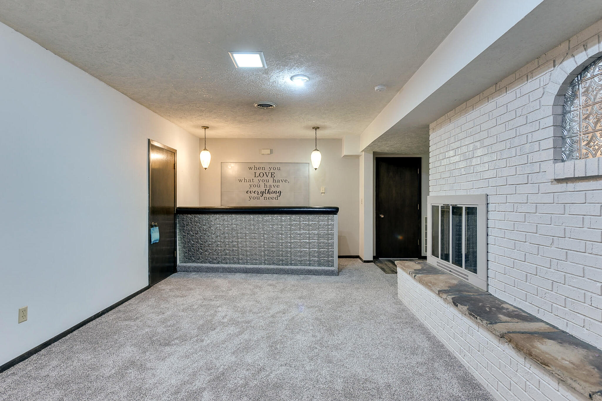 Council Bluffs, Iowa 51503, United States, 4 Bedrooms Bedrooms, ,3 BathroomsBathrooms,Residential,Active,115238