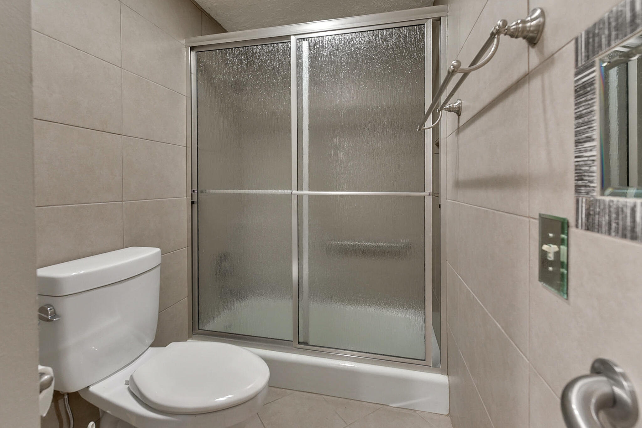 Council Bluffs, Iowa 51503, United States, 4 Bedrooms Bedrooms, ,3 BathroomsBathrooms,Residential,Active,115238