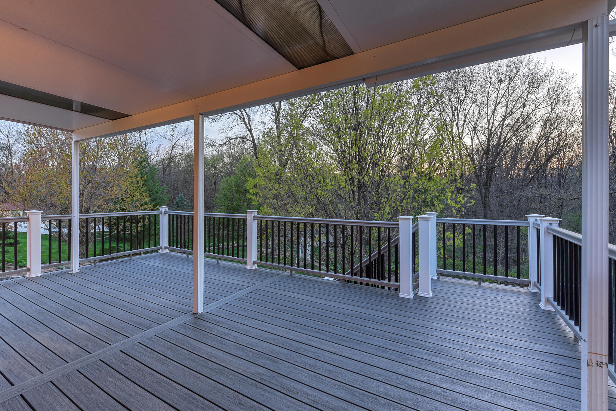 Council Bluffs, Iowa 51503, United States, 4 Bedrooms Bedrooms, ,3 BathroomsBathrooms,Residential,Active,115238