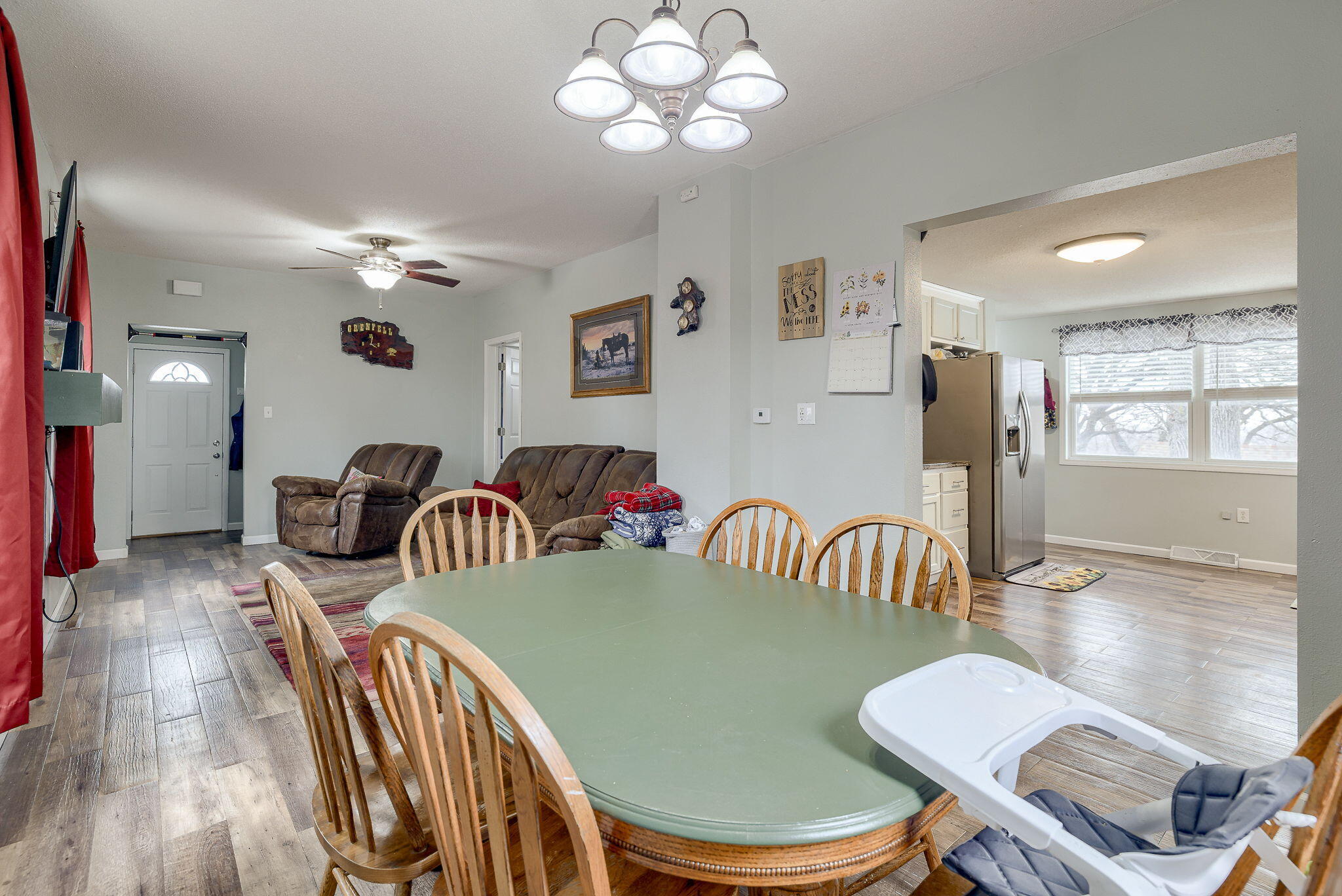 Oakland, Iowa 51560, United States, 3 Bedrooms Bedrooms, ,2 BathroomsBathrooms,Residential,Active,83104