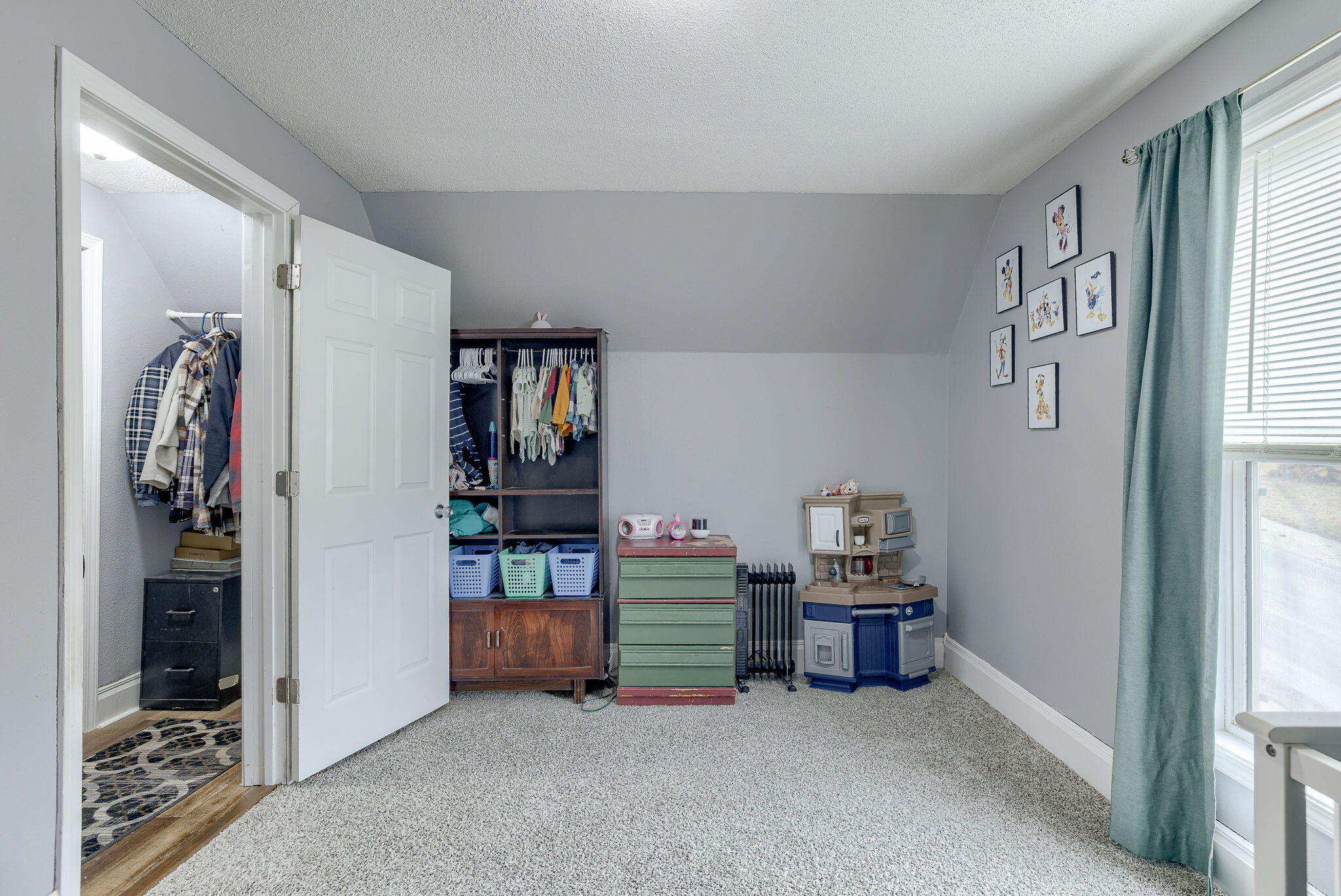 Oakland, Iowa 51560, United States, 3 Bedrooms Bedrooms, ,2 BathroomsBathrooms,Residential,Active,83104