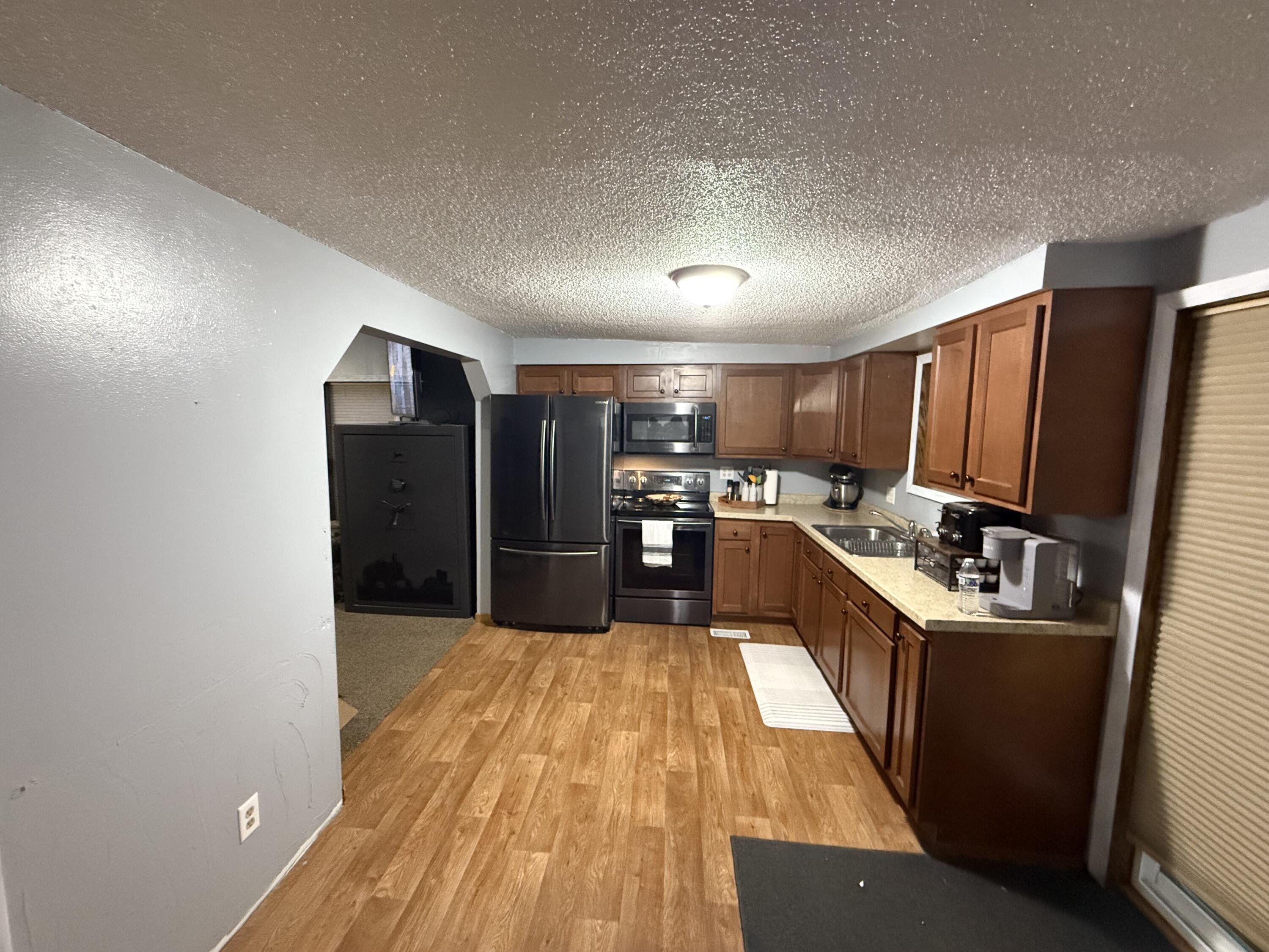 Battle Creek, Iowa 51020, United States, 3 Bedrooms Bedrooms, ,1 BathroomBathrooms,Residential,Pending,17833