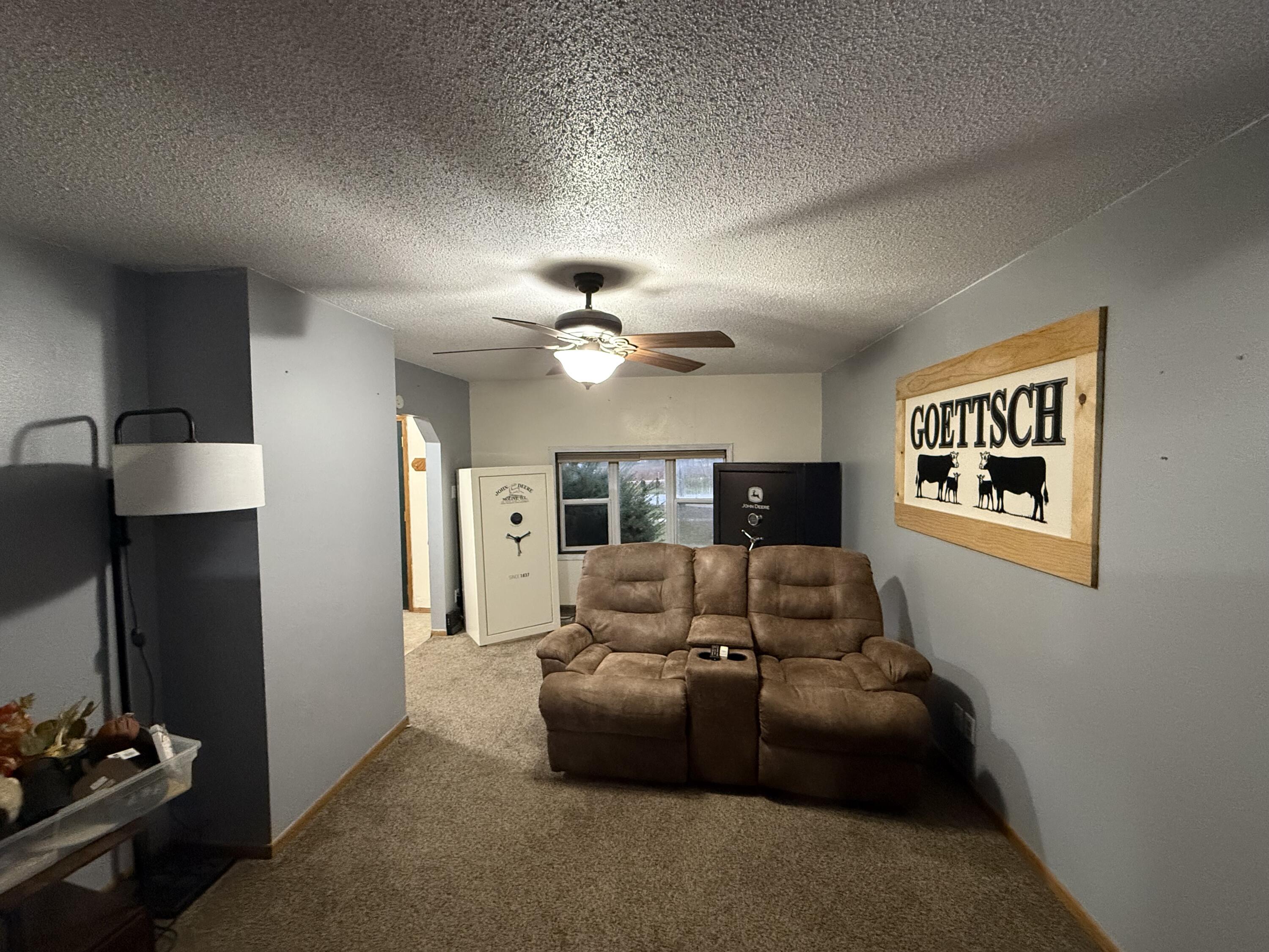 Battle Creek, Iowa 51020, United States, 3 Bedrooms Bedrooms, ,1 BathroomBathrooms,Residential,Pending,17833