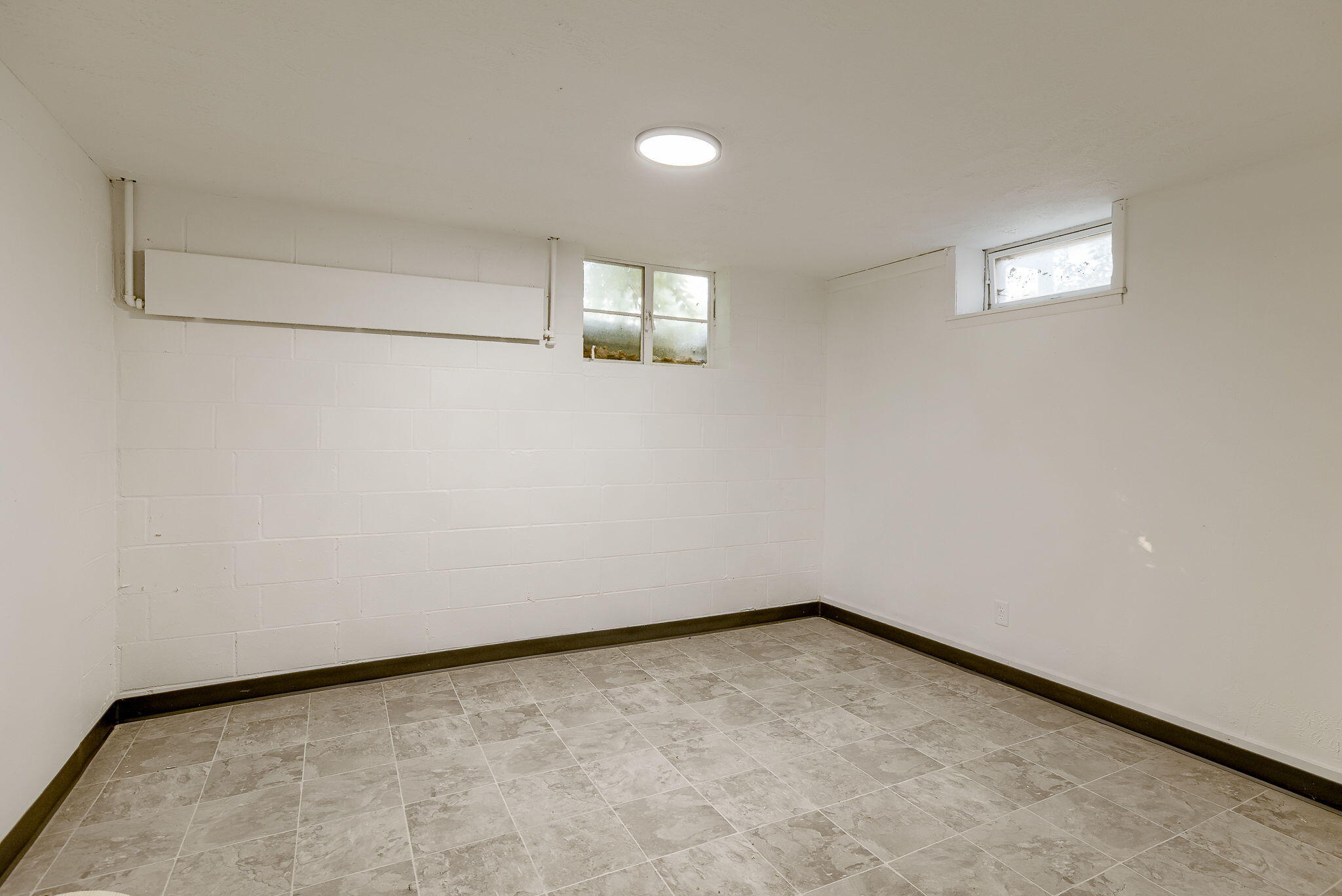 Atlantic, Iowa 50022, United States, 4 Bedrooms Bedrooms, ,4 BathroomsBathrooms,Residential,Active,31065