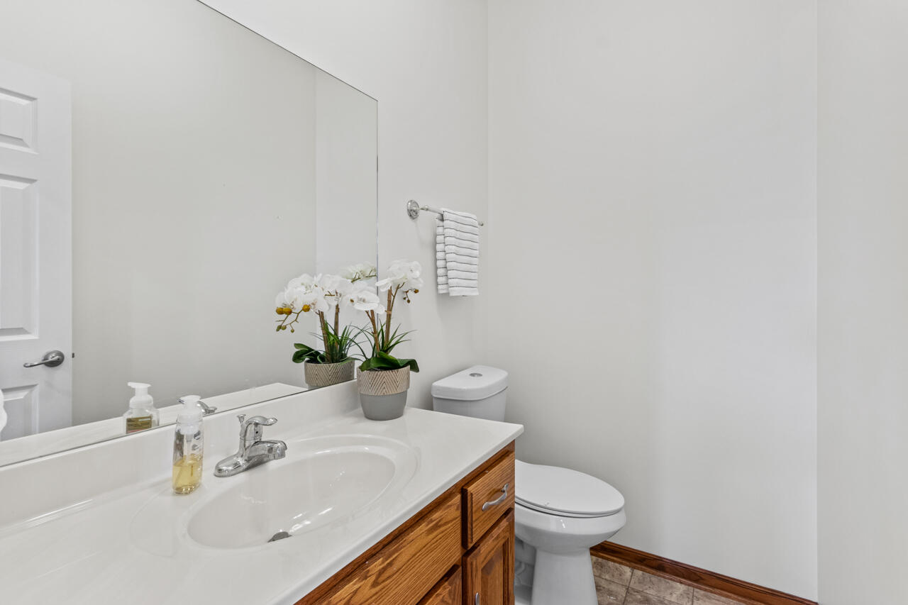 Council Bluffs, Iowa 51503, United States, 5 Bedrooms Bedrooms, ,4 BathroomsBathrooms,Residential,Active,96419