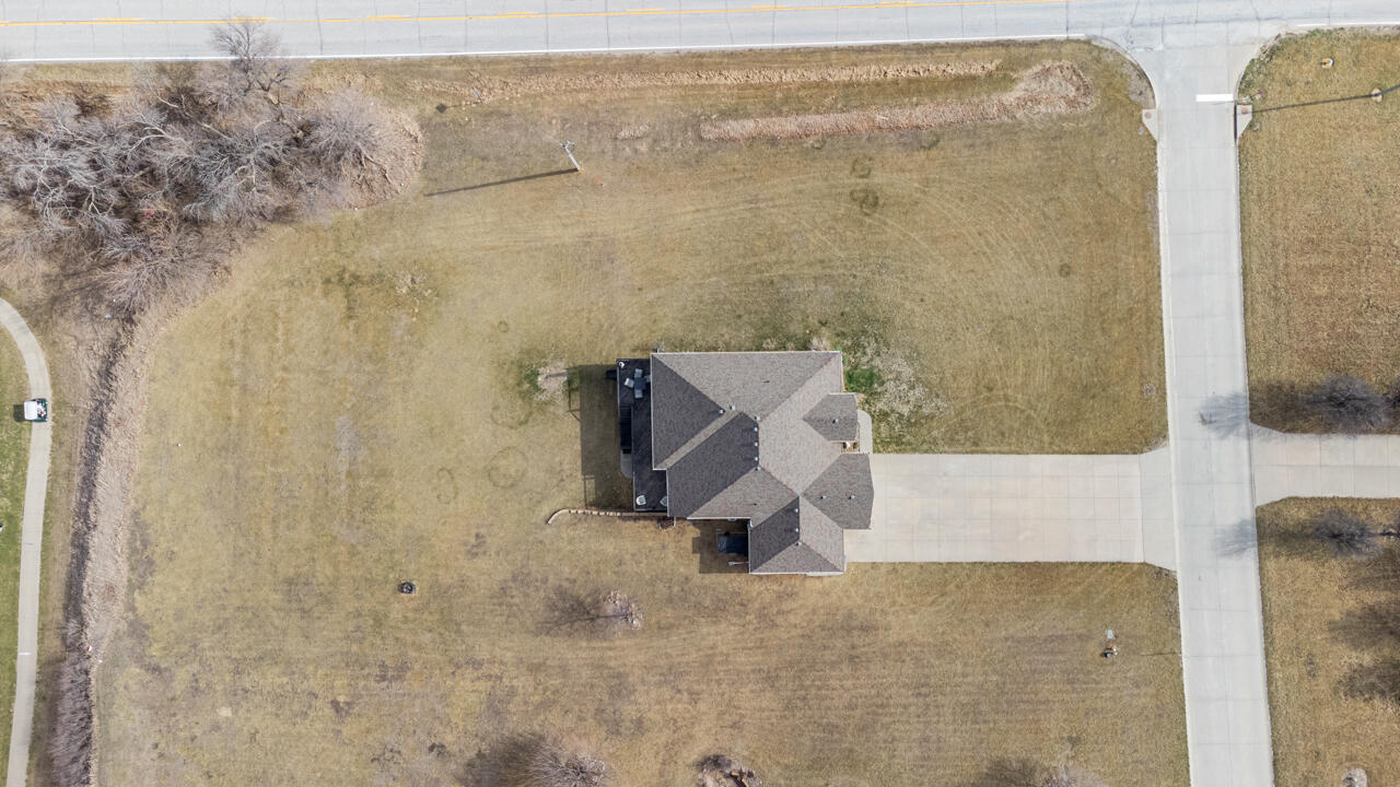 Council Bluffs, Iowa 51503, United States, 5 Bedrooms Bedrooms, ,4 BathroomsBathrooms,Residential,Active,96419