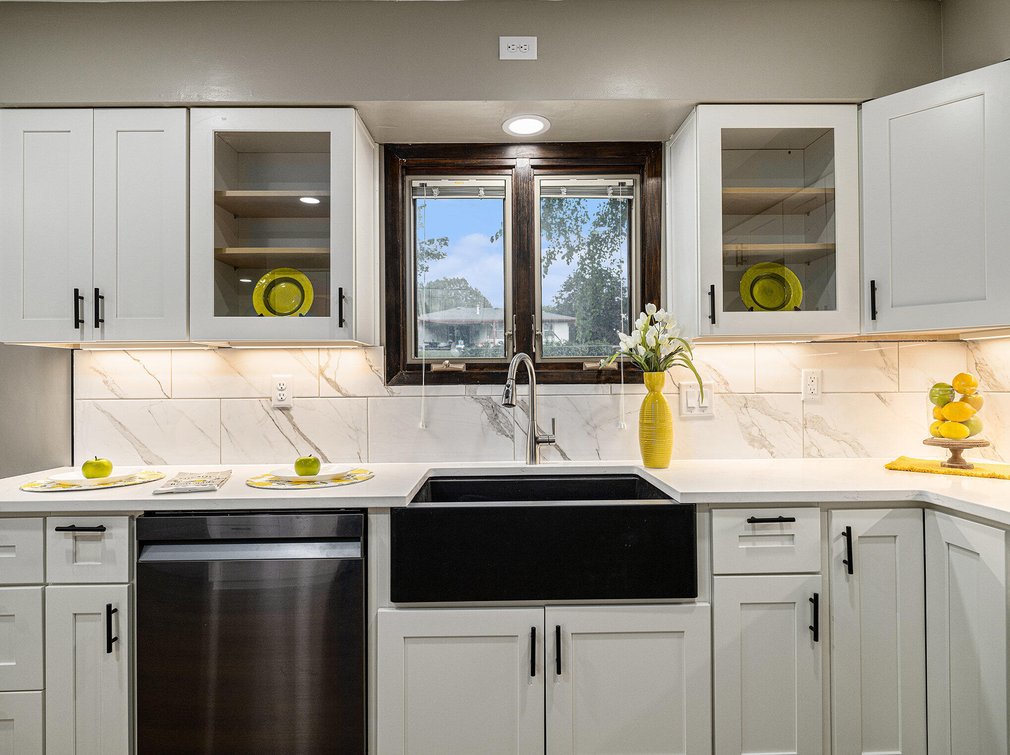 Council Bluffs, Iowa 51503, United States, 3 Bedrooms Bedrooms, ,2 BathroomsBathrooms,Residential,Active,213015