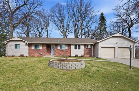 Photo of 312 FOREST Drive, BELLEVUE, NE 68005 (MLS # 26-784)
