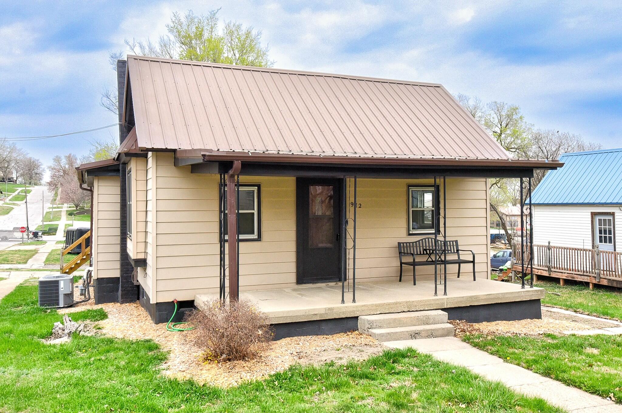 Harlan, Iowa 51537, United States, 3 Bedrooms Bedrooms, ,2 BathroomsBathrooms,Residential,Active,112111