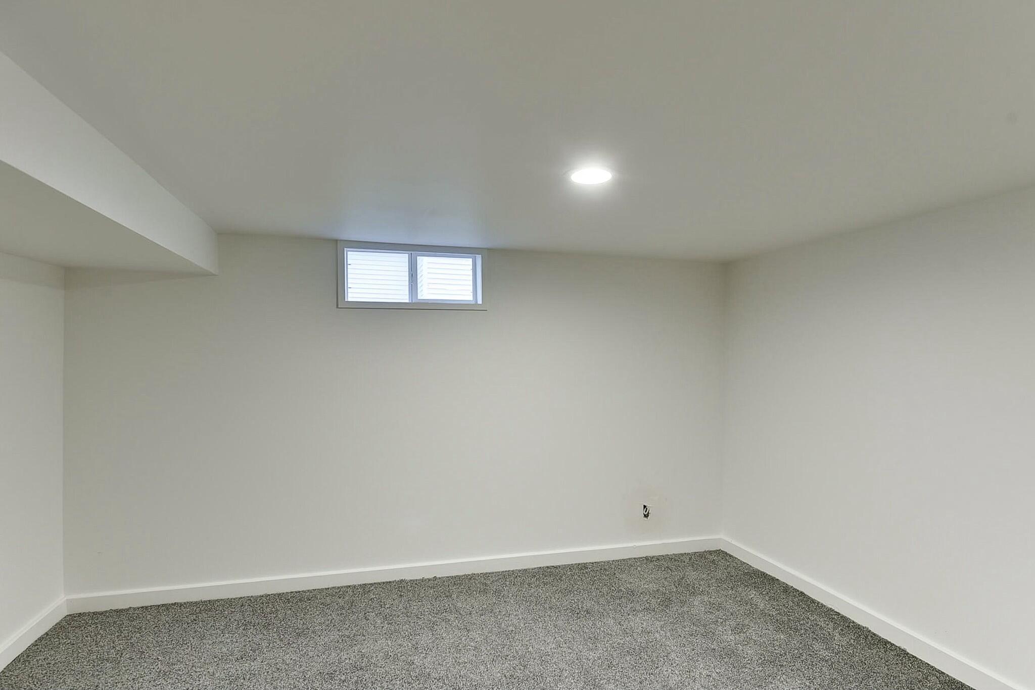 Harlan, Iowa 51537, United States, 3 Bedrooms Bedrooms, ,2 BathroomsBathrooms,Residential,Active,112111