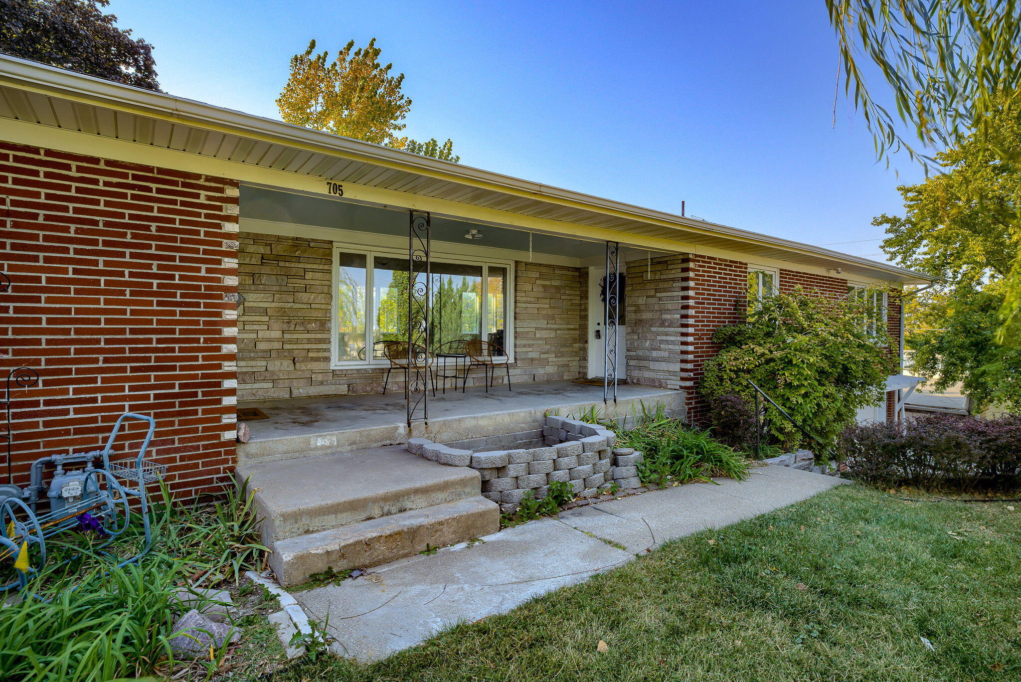 Atlantic, Iowa 50022, United States, 4 Bedrooms Bedrooms, ,4 BathroomsBathrooms,Residential,Active,171700