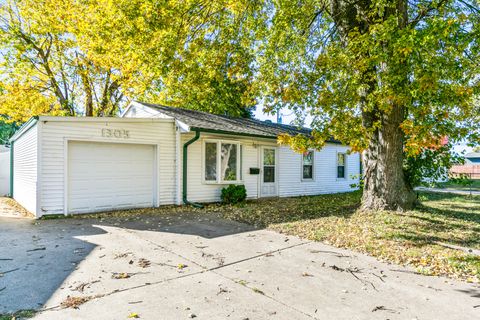 Photo of 1305 JANBROOK Boulevard, CARTER LAKE, IA 51510 (MLS # 26-908)