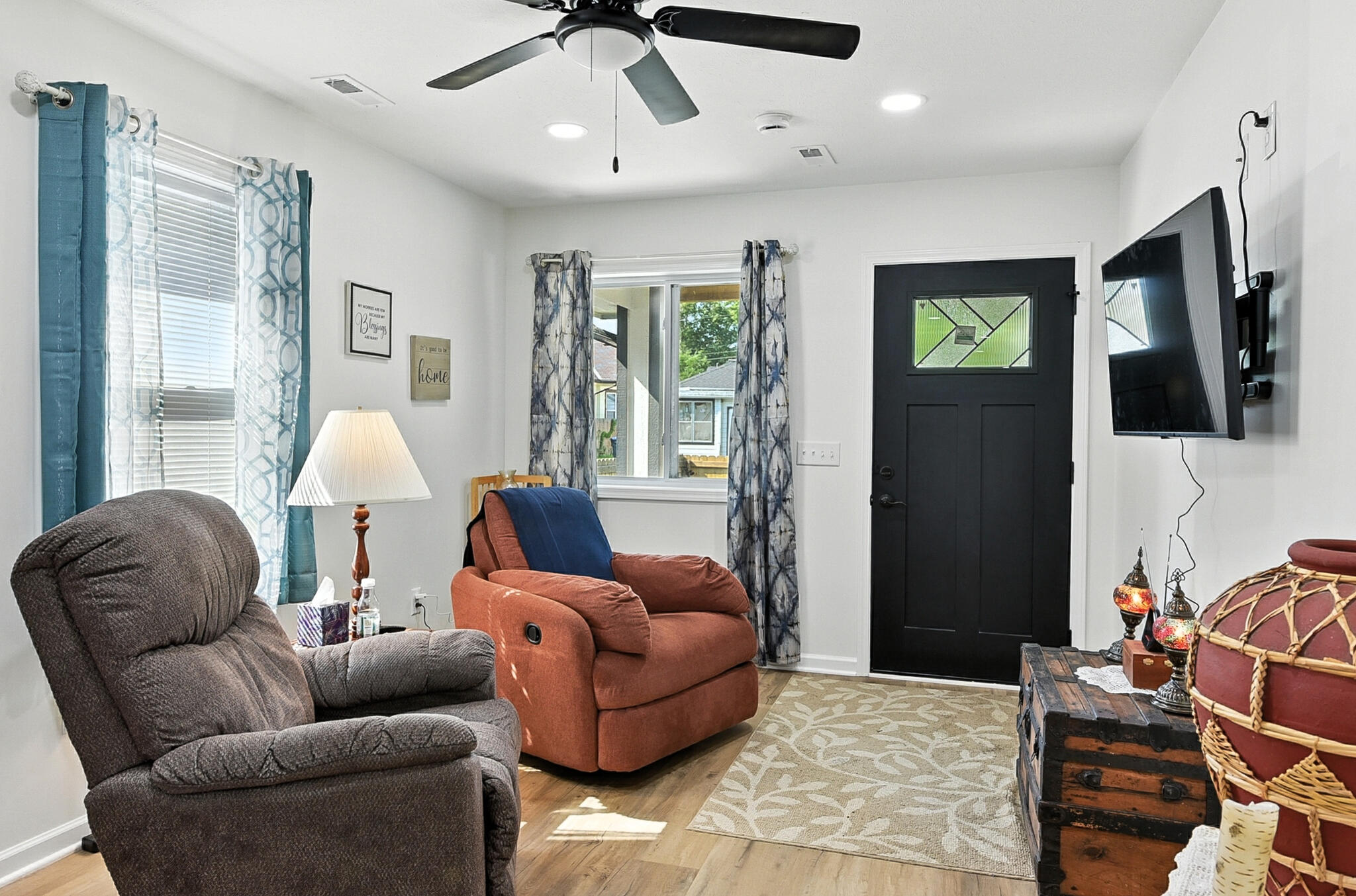 Council Bluffs, Iowa 51501, United States, 3 Bedrooms Bedrooms, ,2 BathroomsBathrooms,Residential,Active,188607